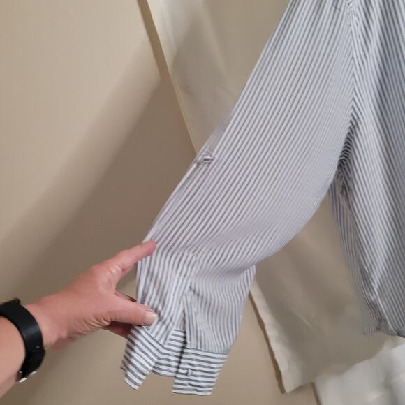 Velvet Heart Blue Striped Button Down Shirt - 3XL - Picture 11 of 16